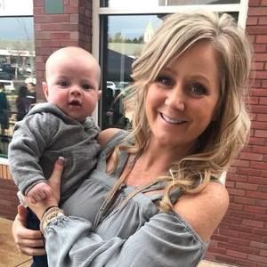 Meet your Posher, Suzanne